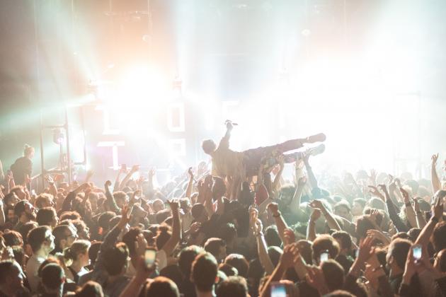 Stage Diving